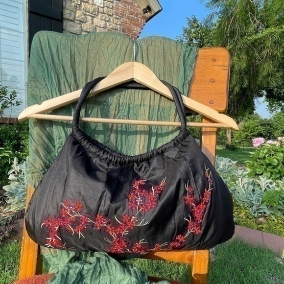 Black Monya purse/bag/tote. Excellent condition. - Picture 4 of 11